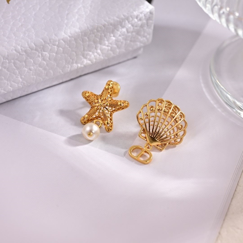 chr1st1an D10r earrings